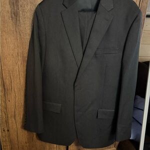 Moving Sale: Make an offer: Classic Men's Suit